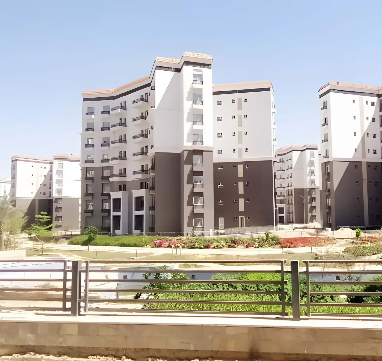 Dema District Compound — foto del proyecto 5